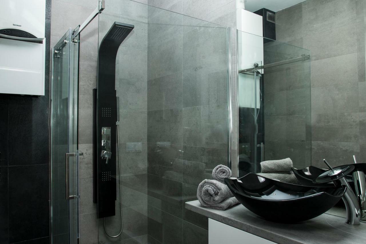 Leo Apartments Main Square Krakow Ngoại thất bức ảnh