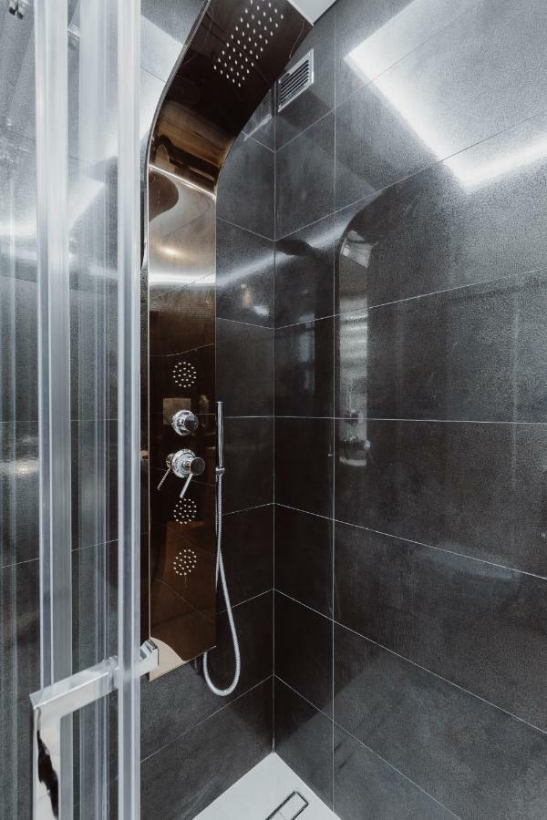 Leo Apartments Main Square Krakow Ngoại thất bức ảnh